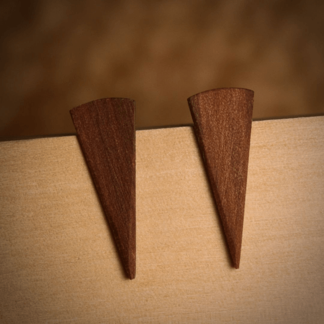 Les triangles courbés
