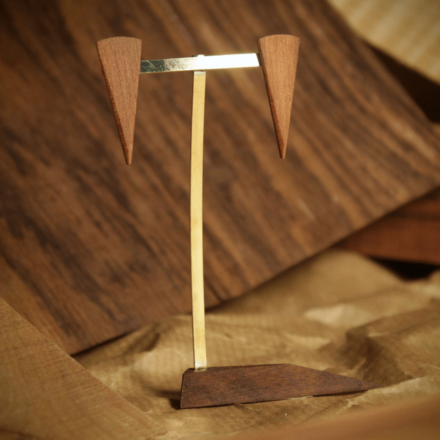 Les triangles courbés